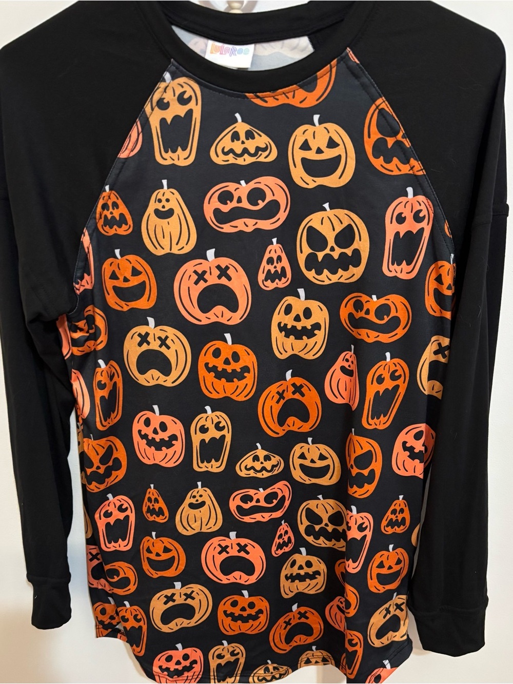 Lularoe XS NWOT Erin Raglan Top